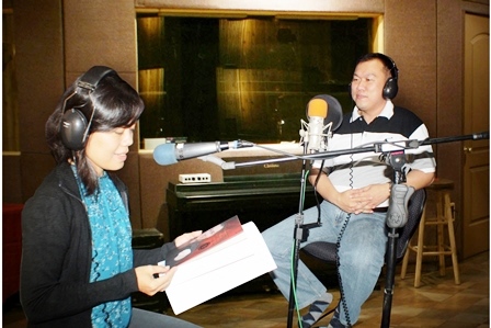 Bedah Buku di Radio